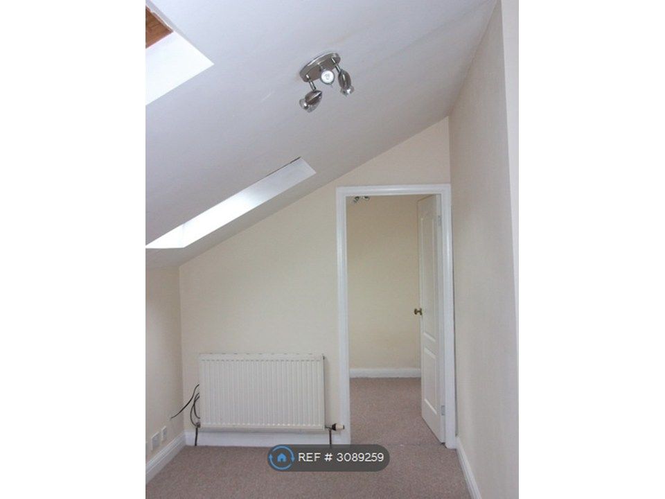 Property photo 2 of 10 Study Or Box Room