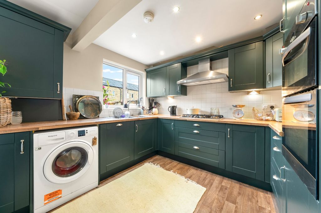 Property photo 3 of 19 Picture No. 32