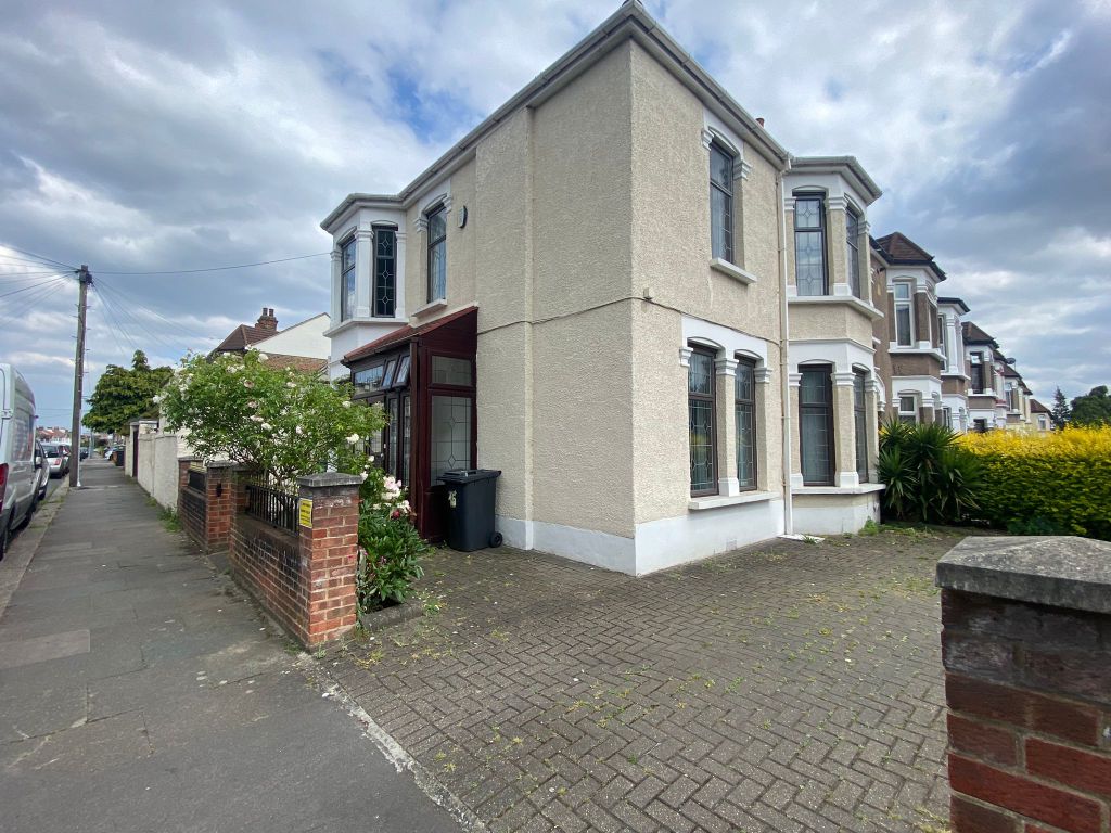 Property photo 1 of 26