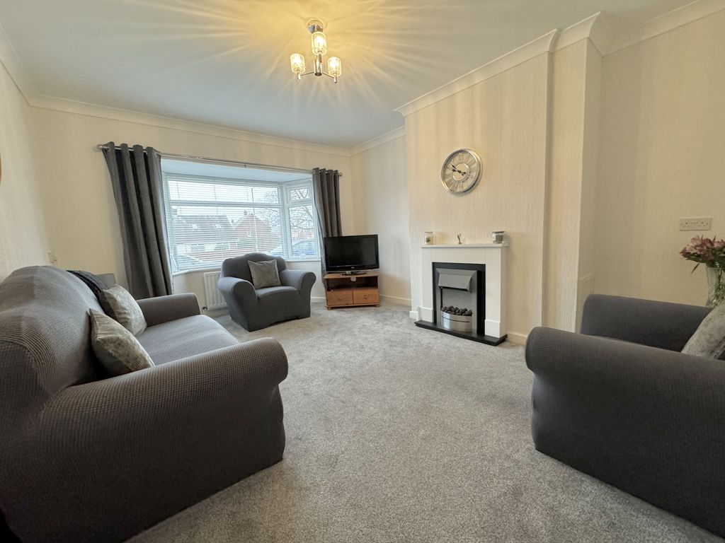 Property photo 2 of 12 Img_2988
