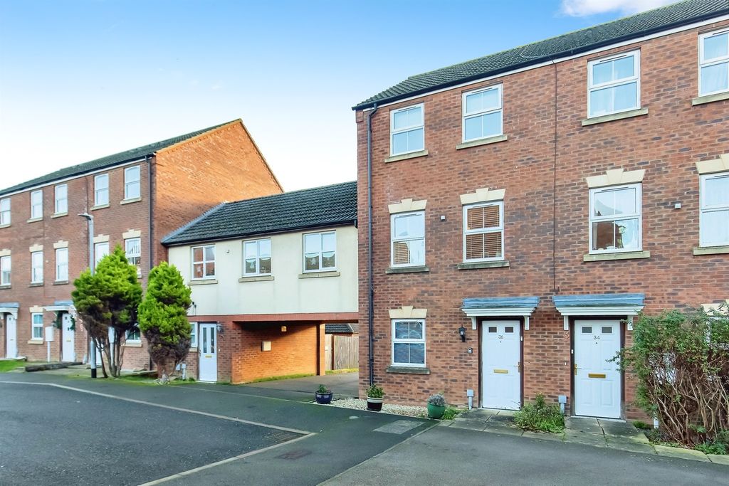 Property photo 2 of 20