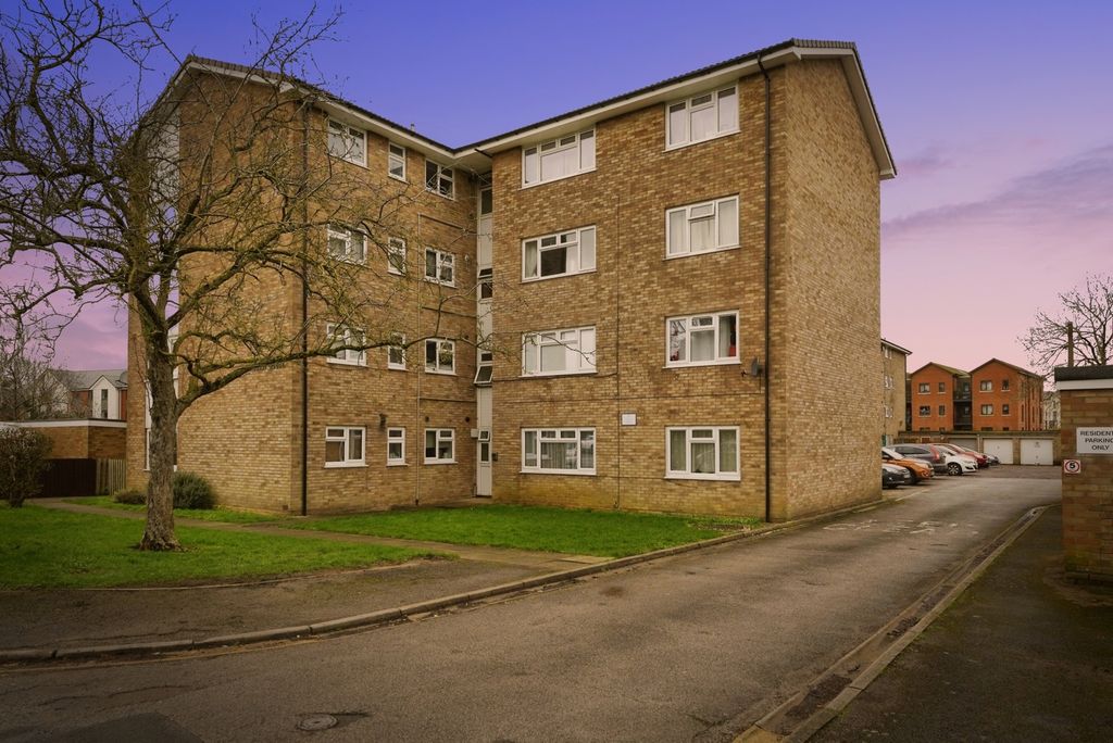 Property photo 1 of 10 Pbox-Img.Jpg