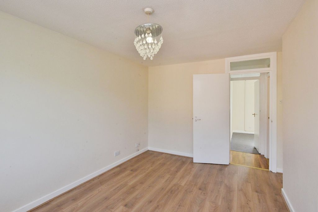 Property photo 3 of 16 Photo