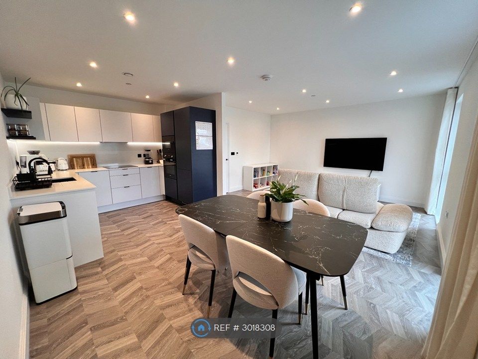 Property photo 1 of 11 Living Room And Kitchen