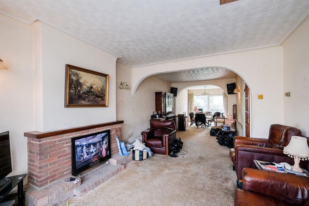 Property photo 3 of 19