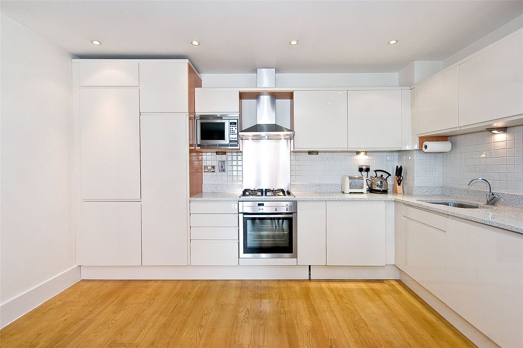 Property photo 2 of 11 Picture No. 05