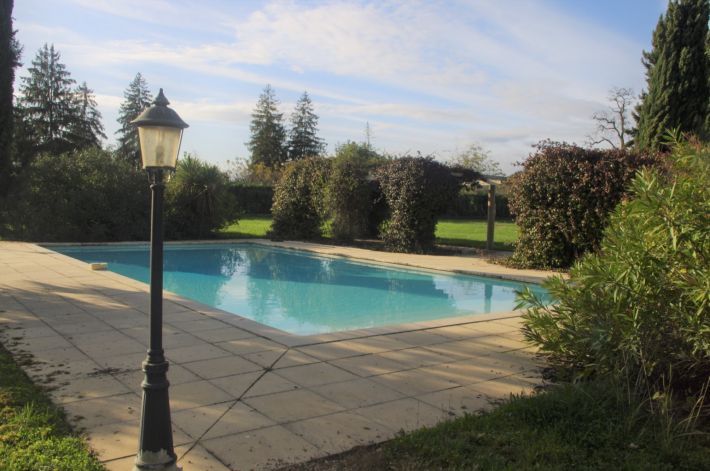 Property photo 3 of 25