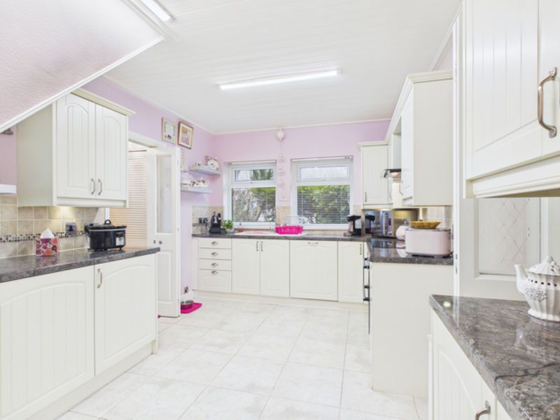 Property photo 3 of 30 Photo 9