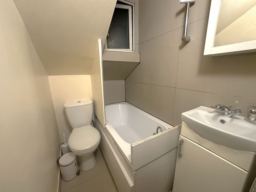 Property photo 3 of 3