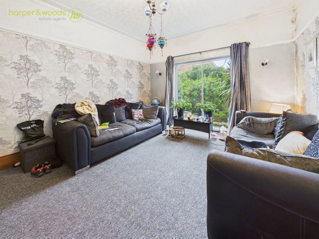 Property photo 3 of 24
