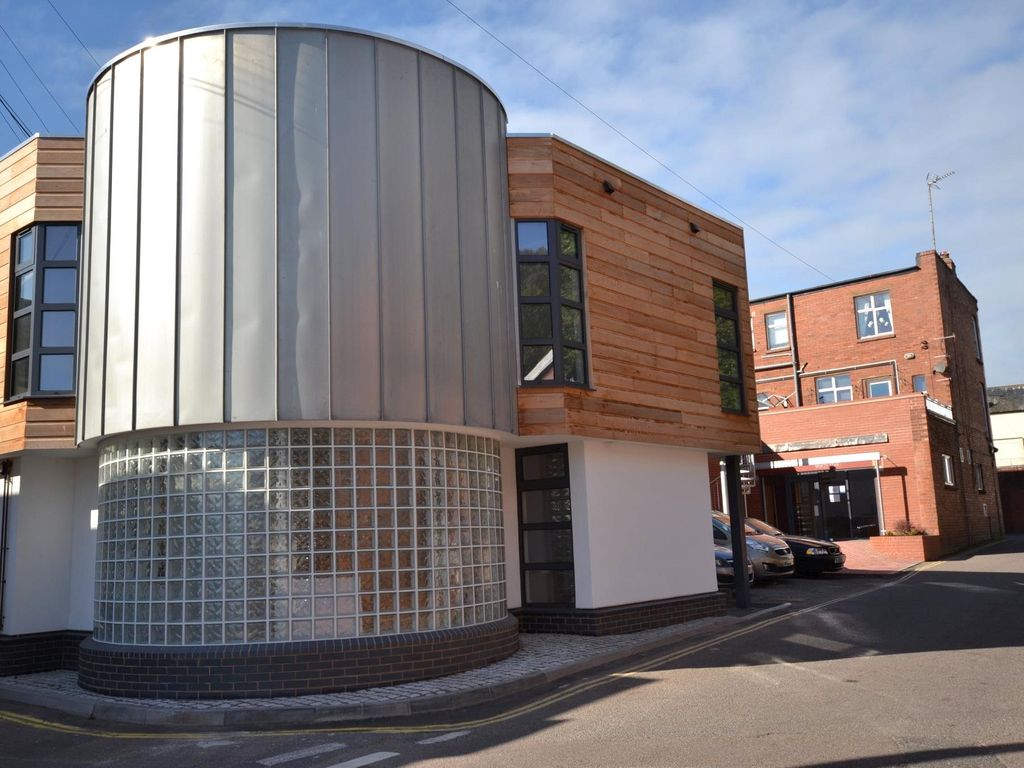 Property photo 1 of 8 Main Elevation