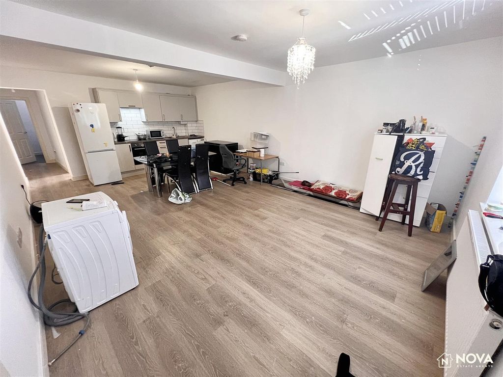 Property photo 2 of 14 Img_9454.Jpg