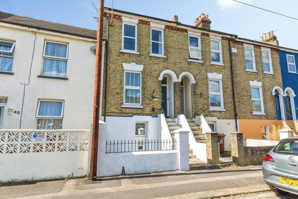 Property photo 1 of 17 Pbox-Img.Jpg