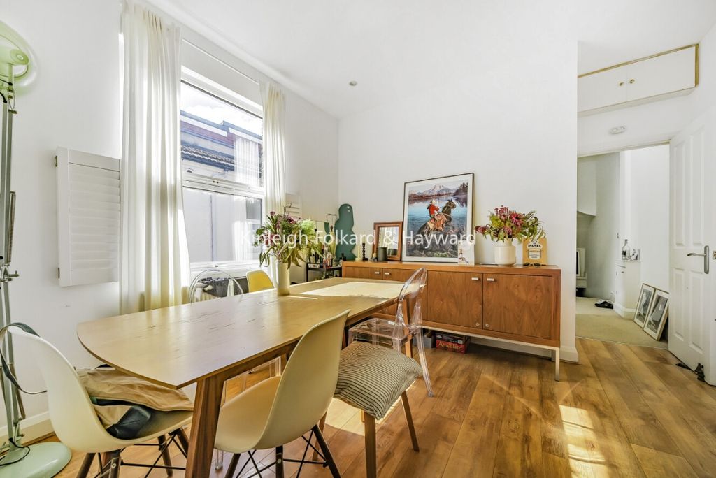 Property photo 2 of 12 Dining Room