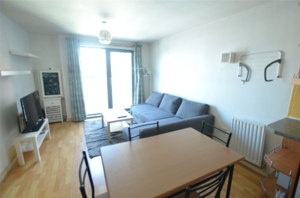 Property photo 2 of 7 Picture No. 06