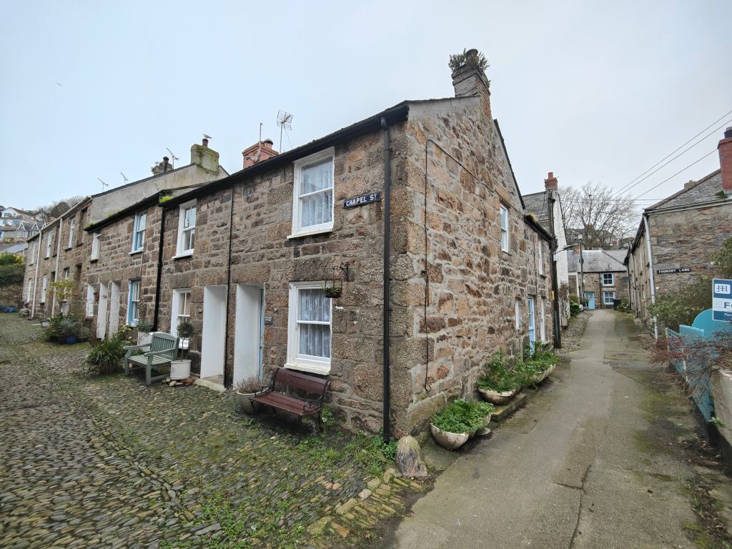 Property photo 1 of 12