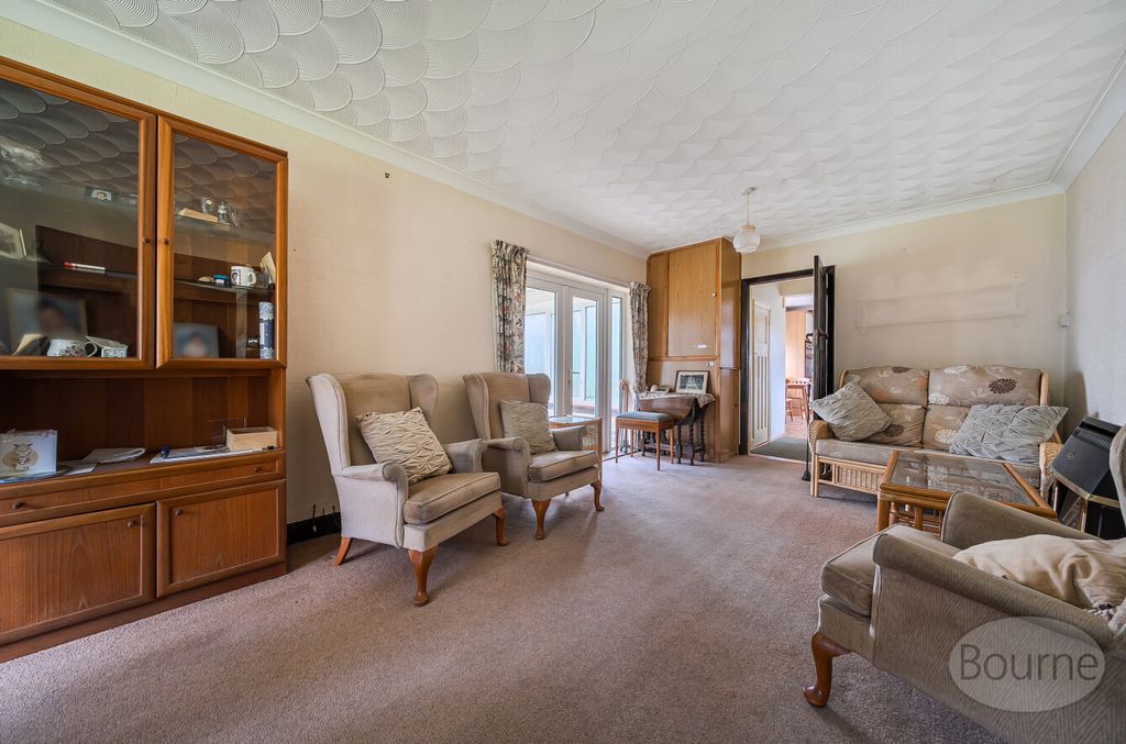 Property photo 2 of 17 88F2F6Aa-2Fd1-4E7...