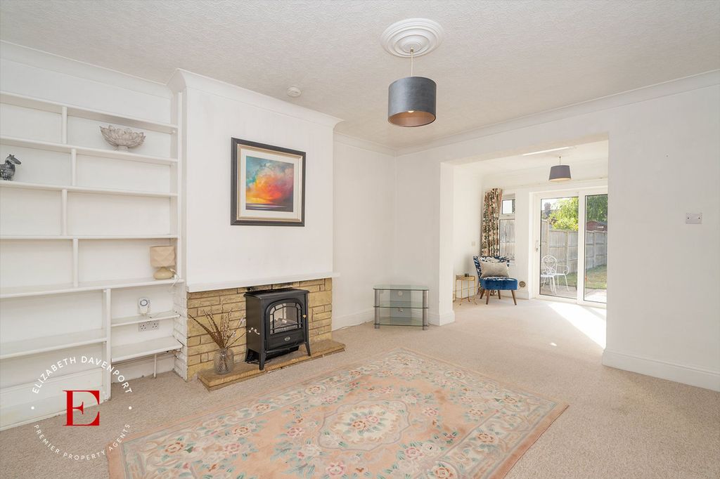 Property photo 2 of 19