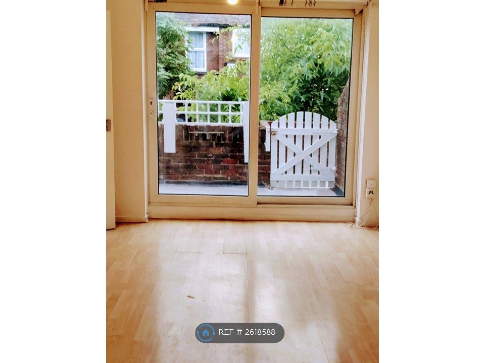 Property photo 3 of 18 Patio