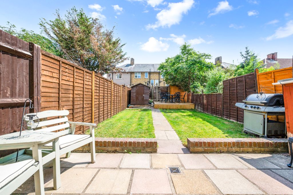 Property photo 3 of 32 Picture No. 20