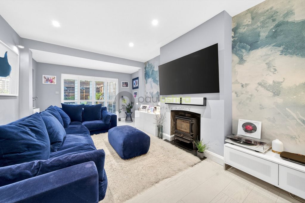 Property photo 2 of 23 Dsc07449