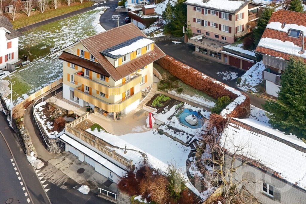 Property photo 1 of 13