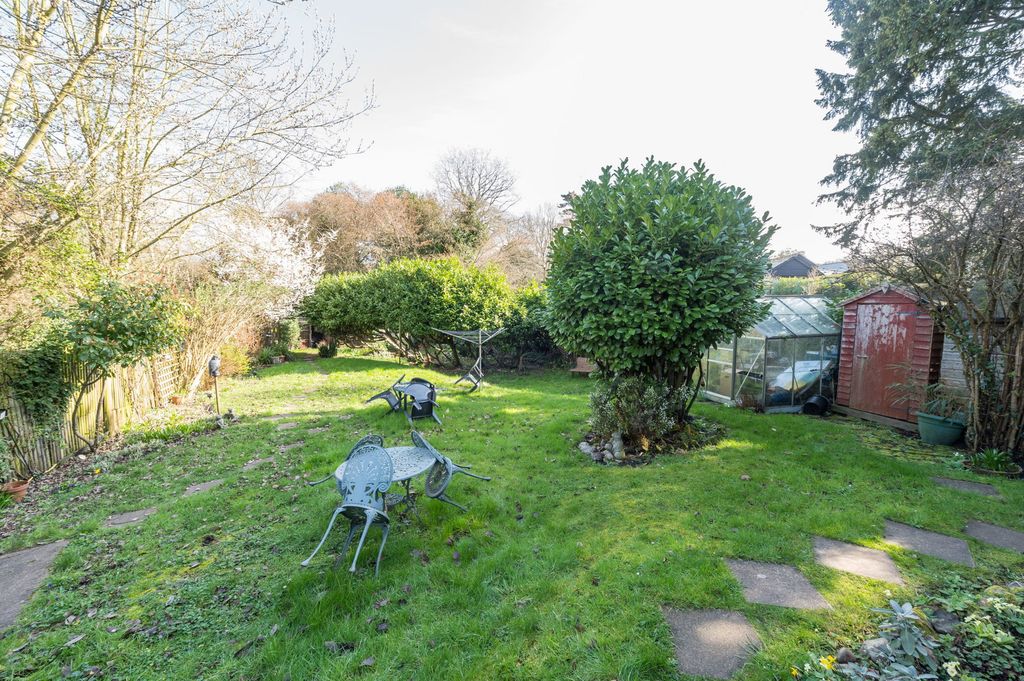 Property photo 2 of 16