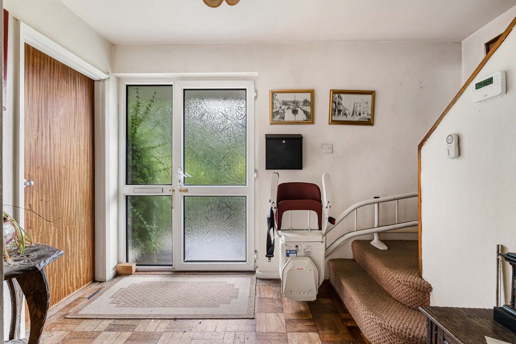 Property photo 3 of 14