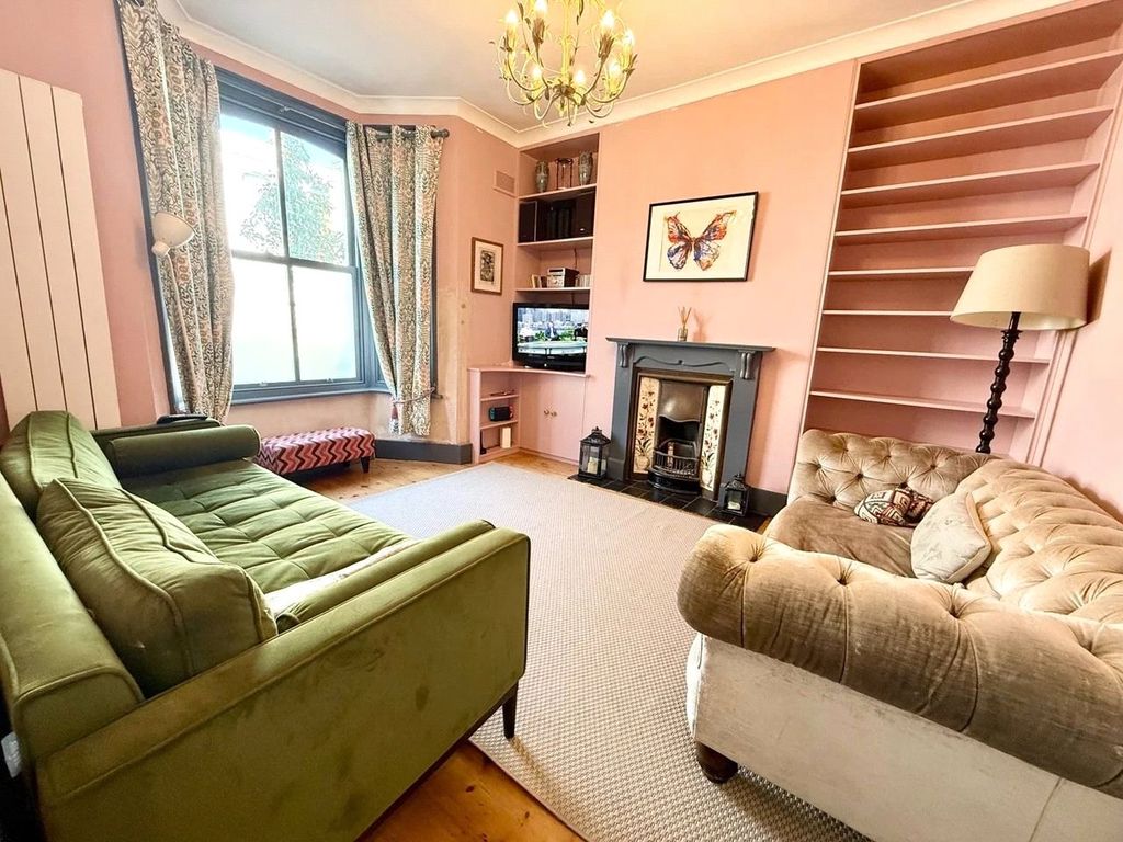 Property photo 2 of 12 Picture No. 01