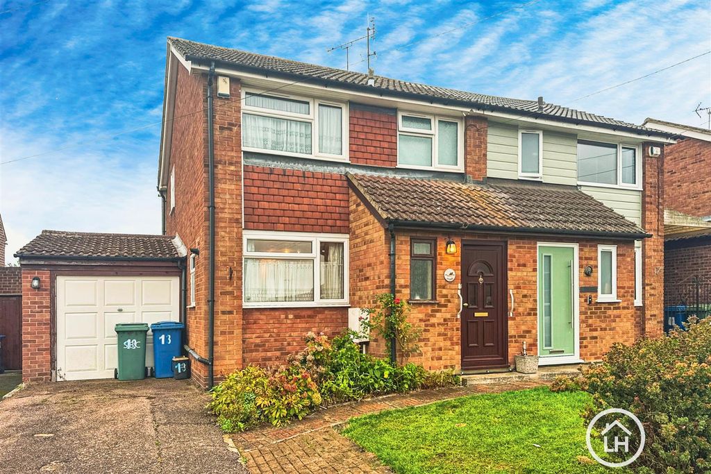 Property photo 1 of 16 External