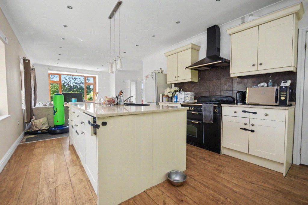 Property photo 3 of 14 Picture No. 24
