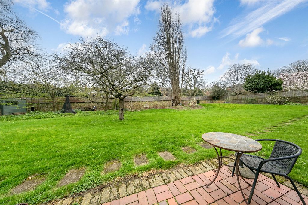 Property photo 2 of 9 Picture No. 07