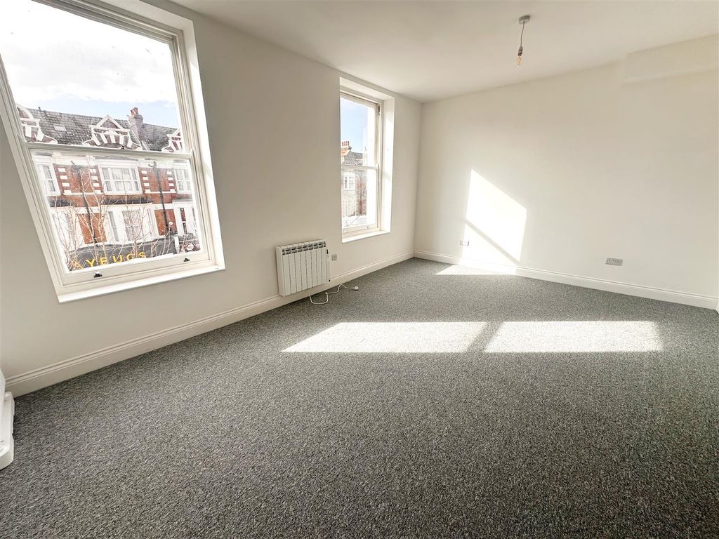 Property photo 3 of 6 Img_6756.Jpg