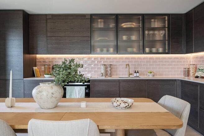 Property photo 3 of 9 4653512