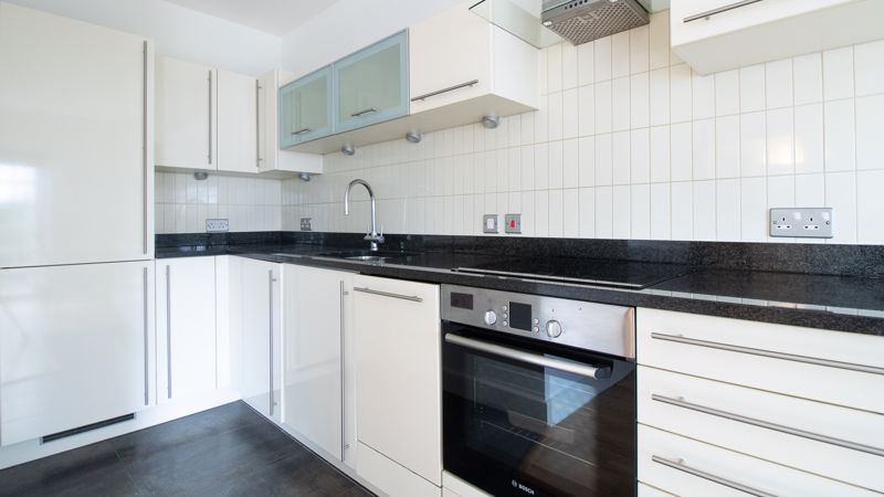 Property photo 3 of 11 Photo 14