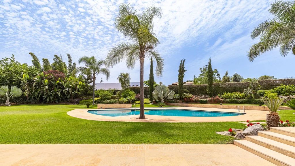 Property photo 1 of 39