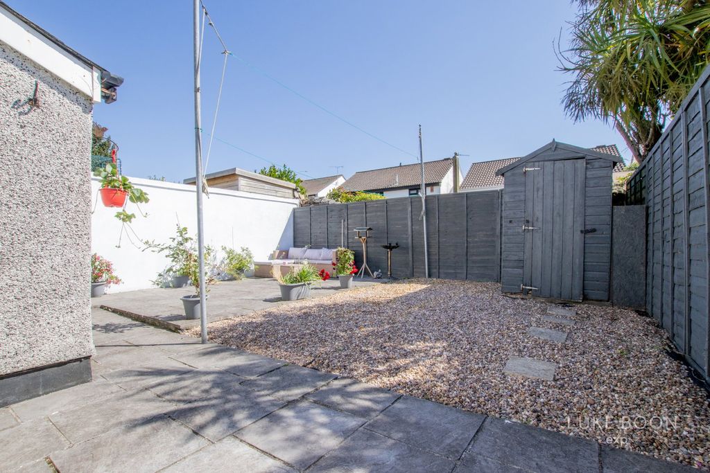 Property photo 3 of 19
