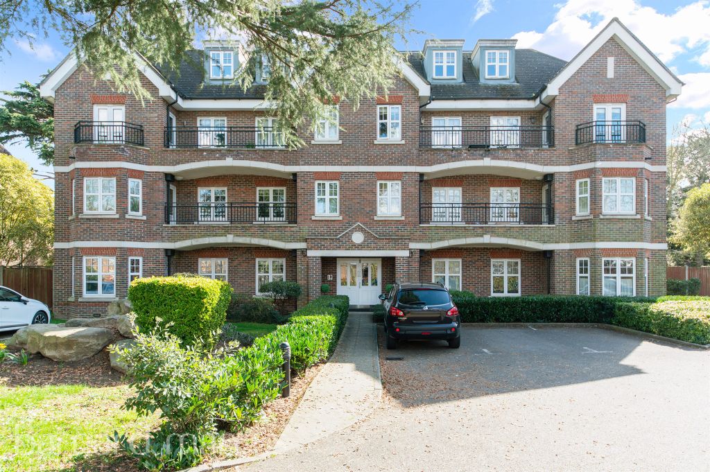 Property photo 1 of 12