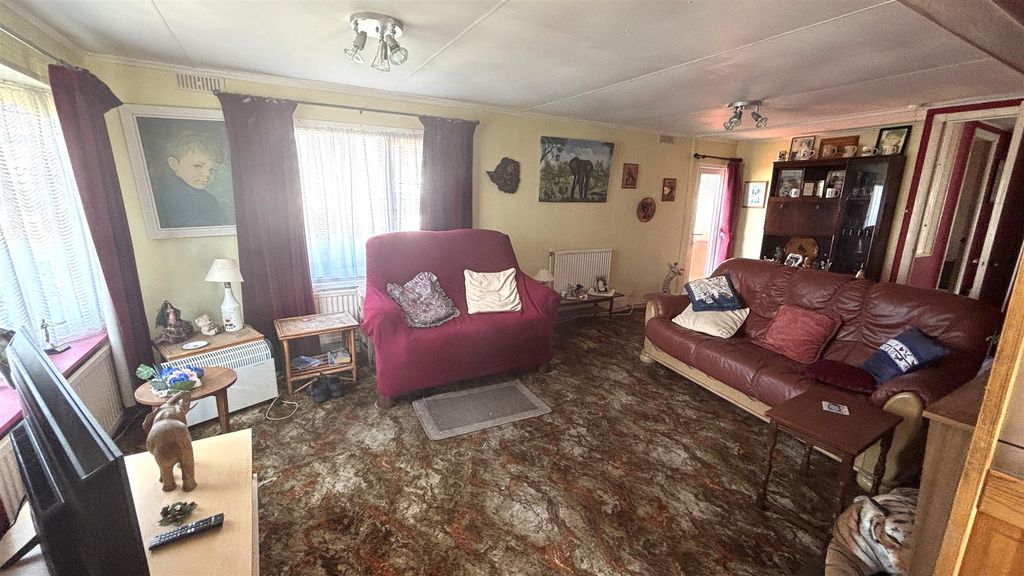 Property photo 3 of 12 Living Room