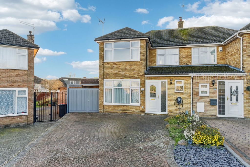 Property photo 1 of 23