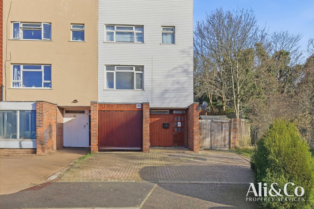 Property photo 1 of 26