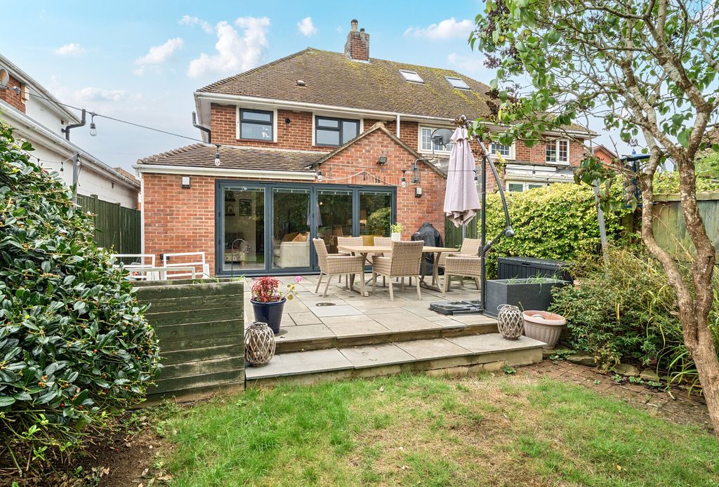 Property photo 1 of 15 1356142-8-68Cbeb5...