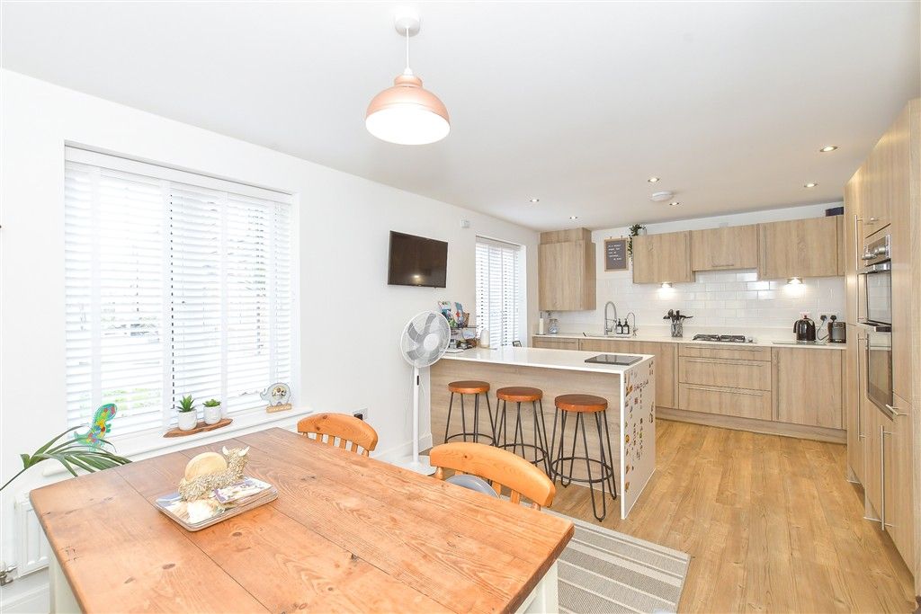 Property photo 3 of 16 Kitchen