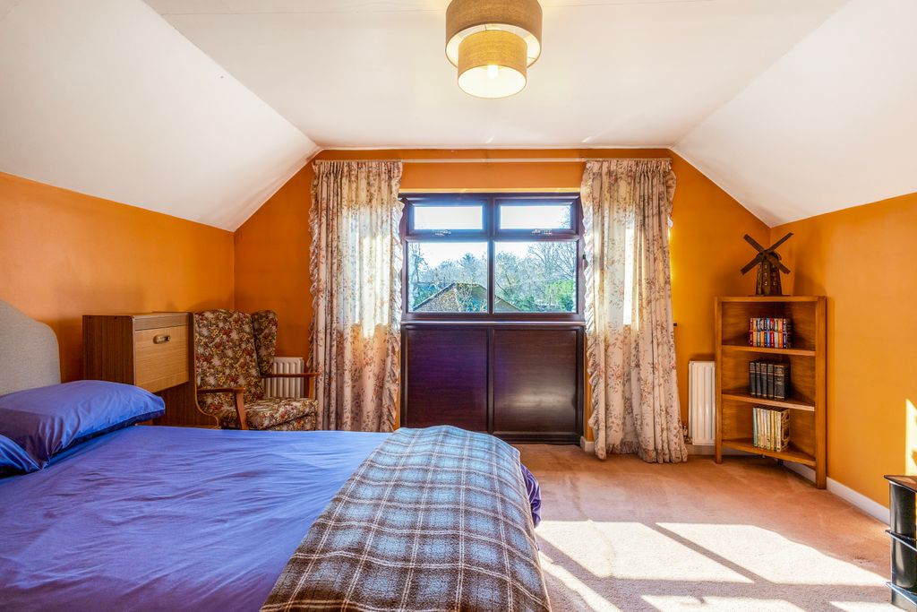 Additional image 10 of 4 bed detached house for saleHare Lane, Lingfield RH7