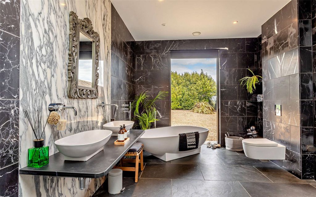 Additional image 19 of 5 bed detached house for saleThe Shaws, Hough-On-The-Hill, Grantham, Lincolnshire NG32