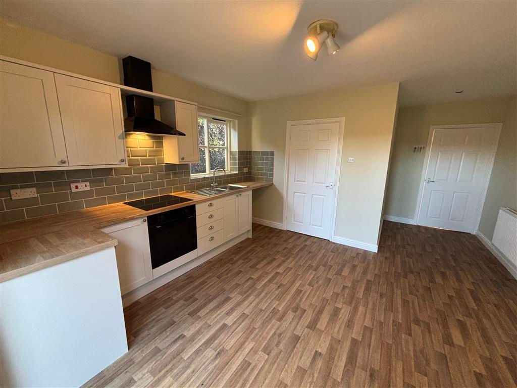 Property photo 3 of 11 Image