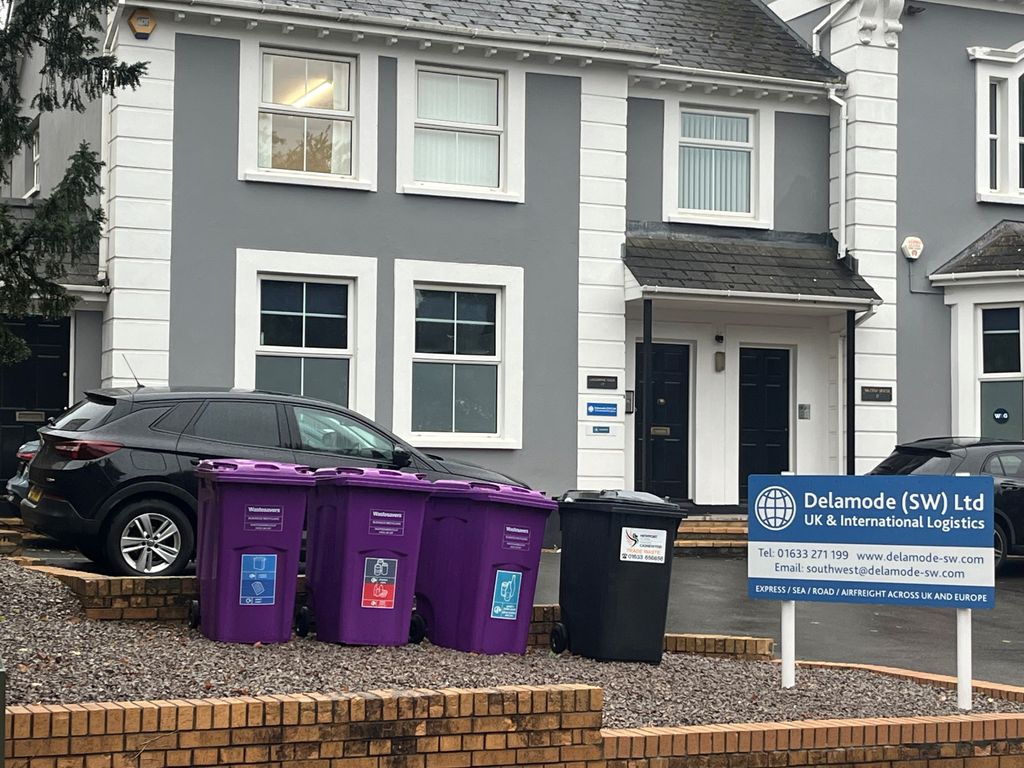 Property photo 2 of 3