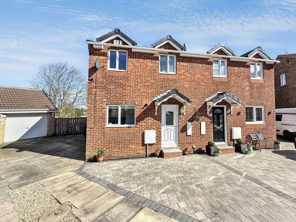 Property photo 1 of 21