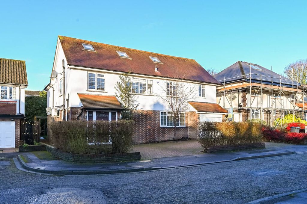 Property photo 3 of 29