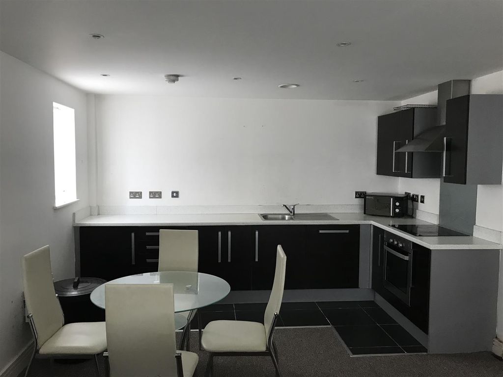 Property photo 3 of 7 Kitchen/Diner